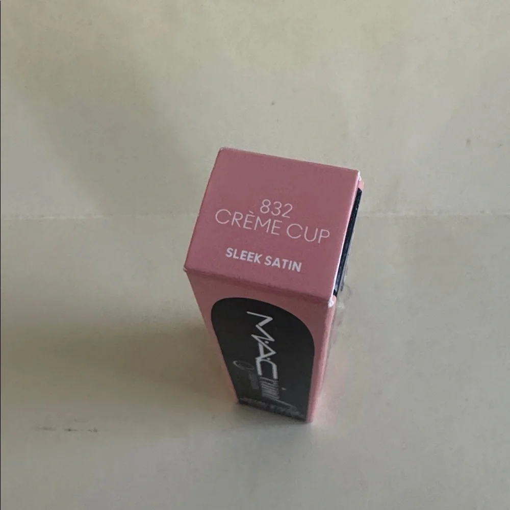 MAC COSMETICS M·A·Cximal Sleek Satin Lipstick 832 Crème Cup NIB Light Blue Pink